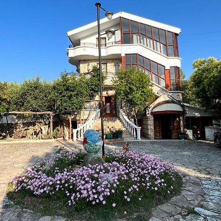 Hotel Orikum Bagian luar foto