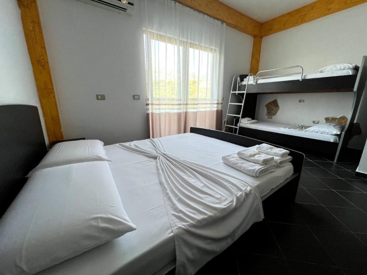 Hotel Orikum Bagian luar foto