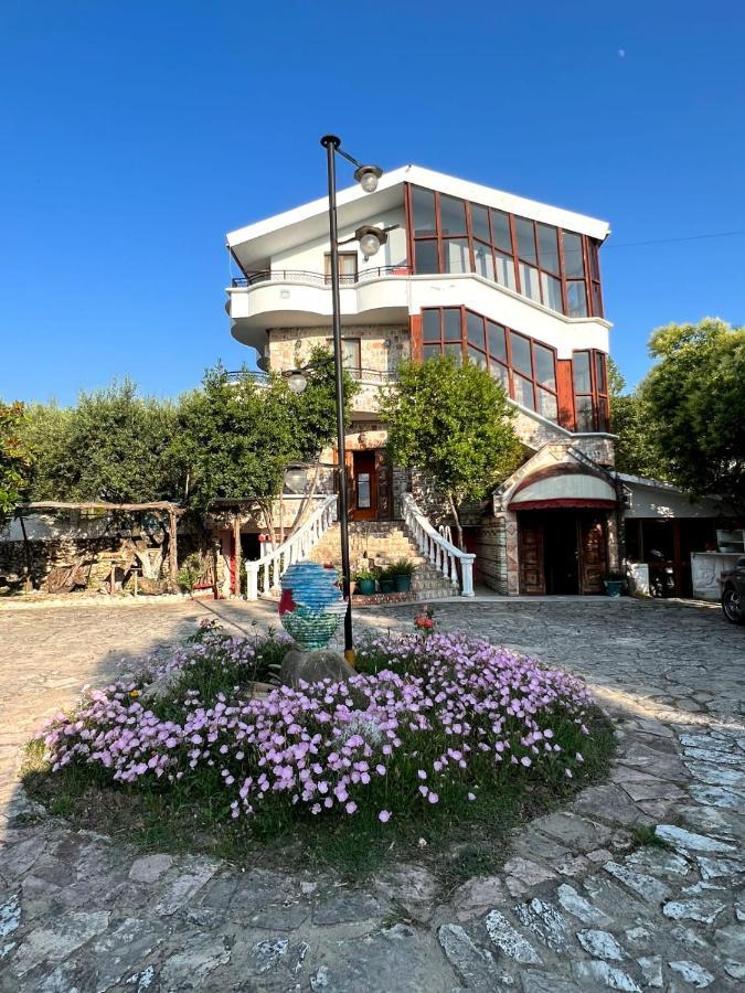 Hotel Orikum Bagian luar foto