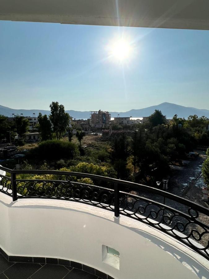 Hotel Orikum Bagian luar foto